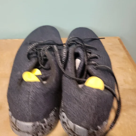 Allbirds Women's Limited Edition City Minimalist Travel Wool Runners Size 11 - Picture 2 of 5